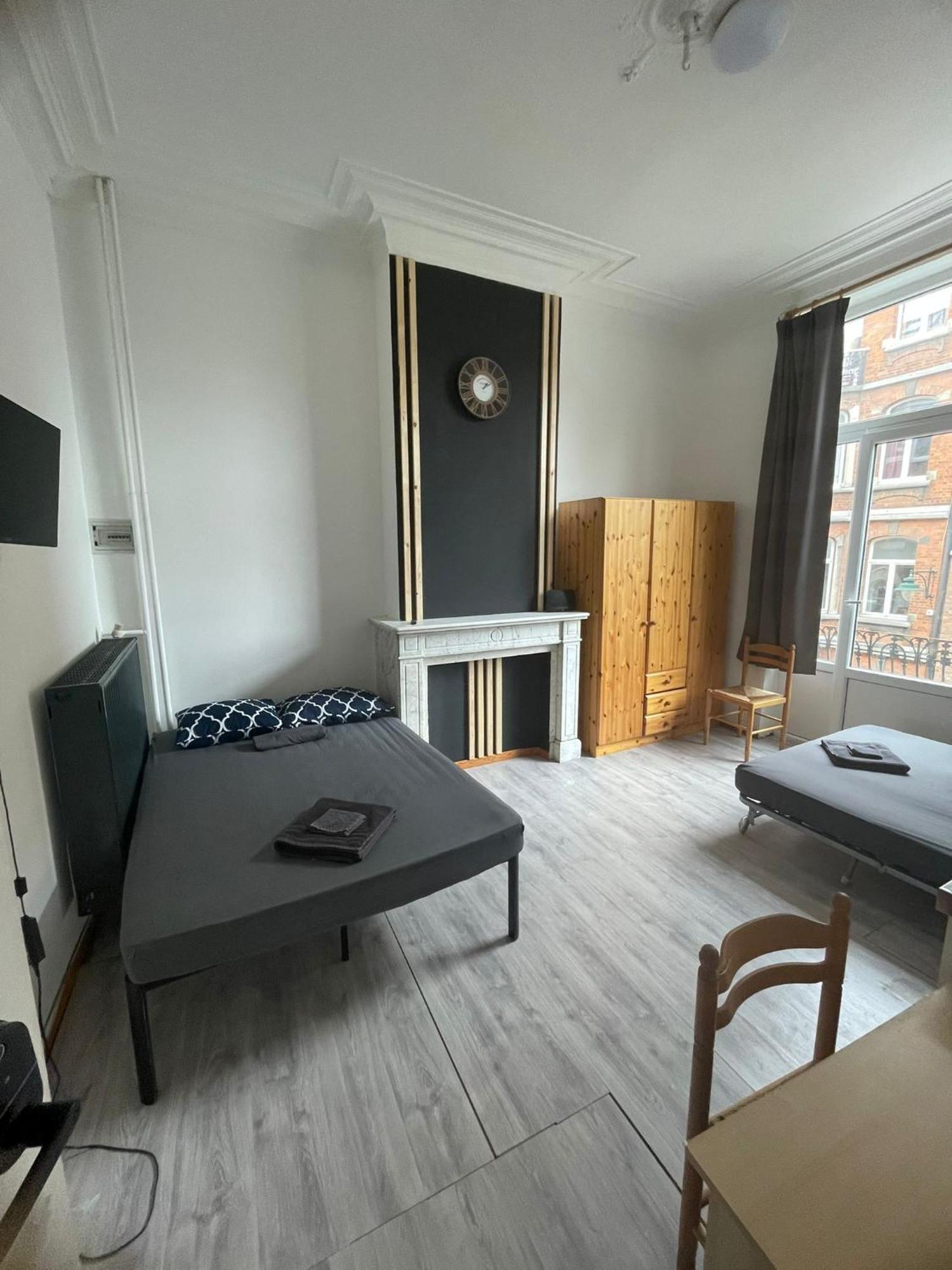 European District Hostel Bruxelles Extérieur photo